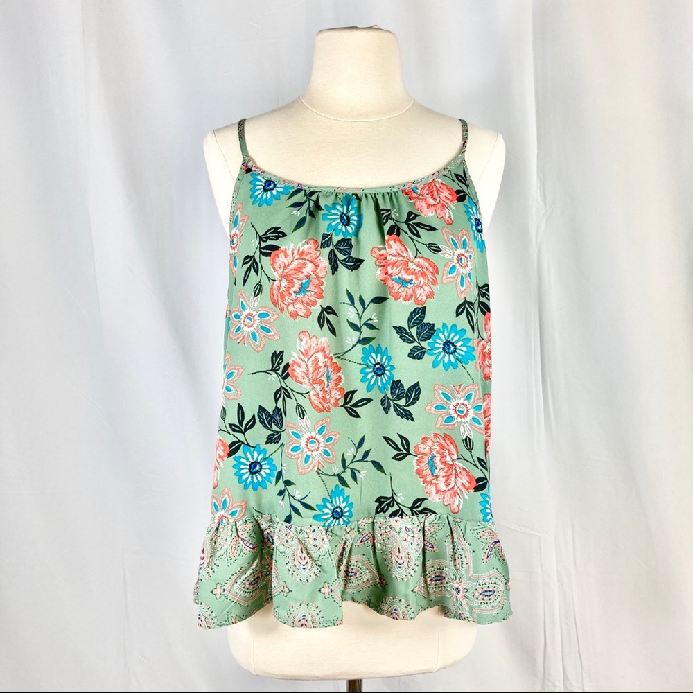 Secret Charm ruffle hem tank size L